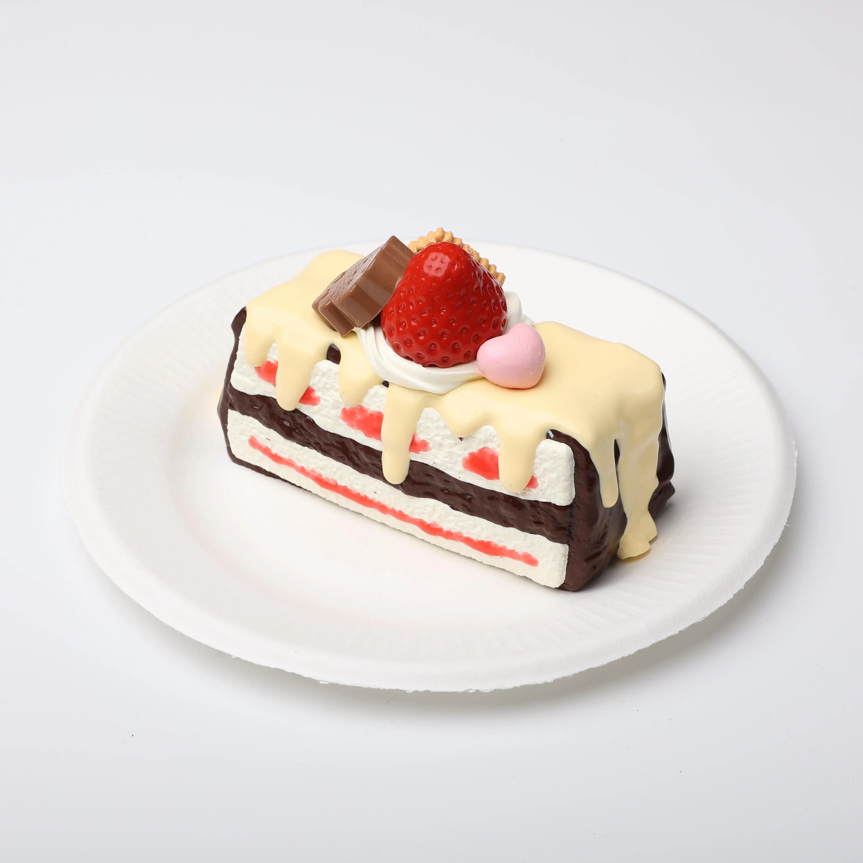 CT162】Strawberry Chocolate Long Cake Squishy Toy – CREAMY TREE