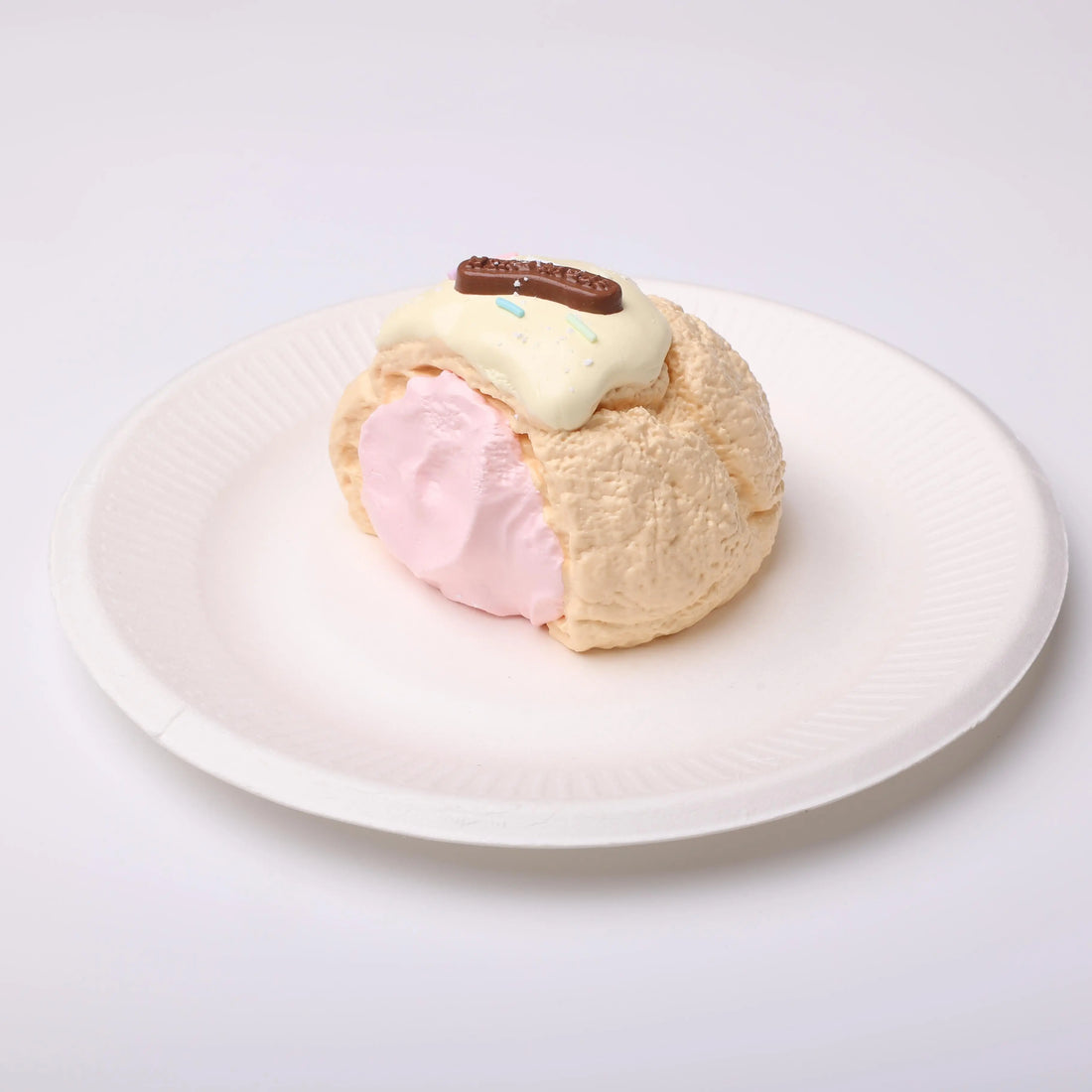 【CT209】Strawberry Sauce Cream Puff Squishy Toy