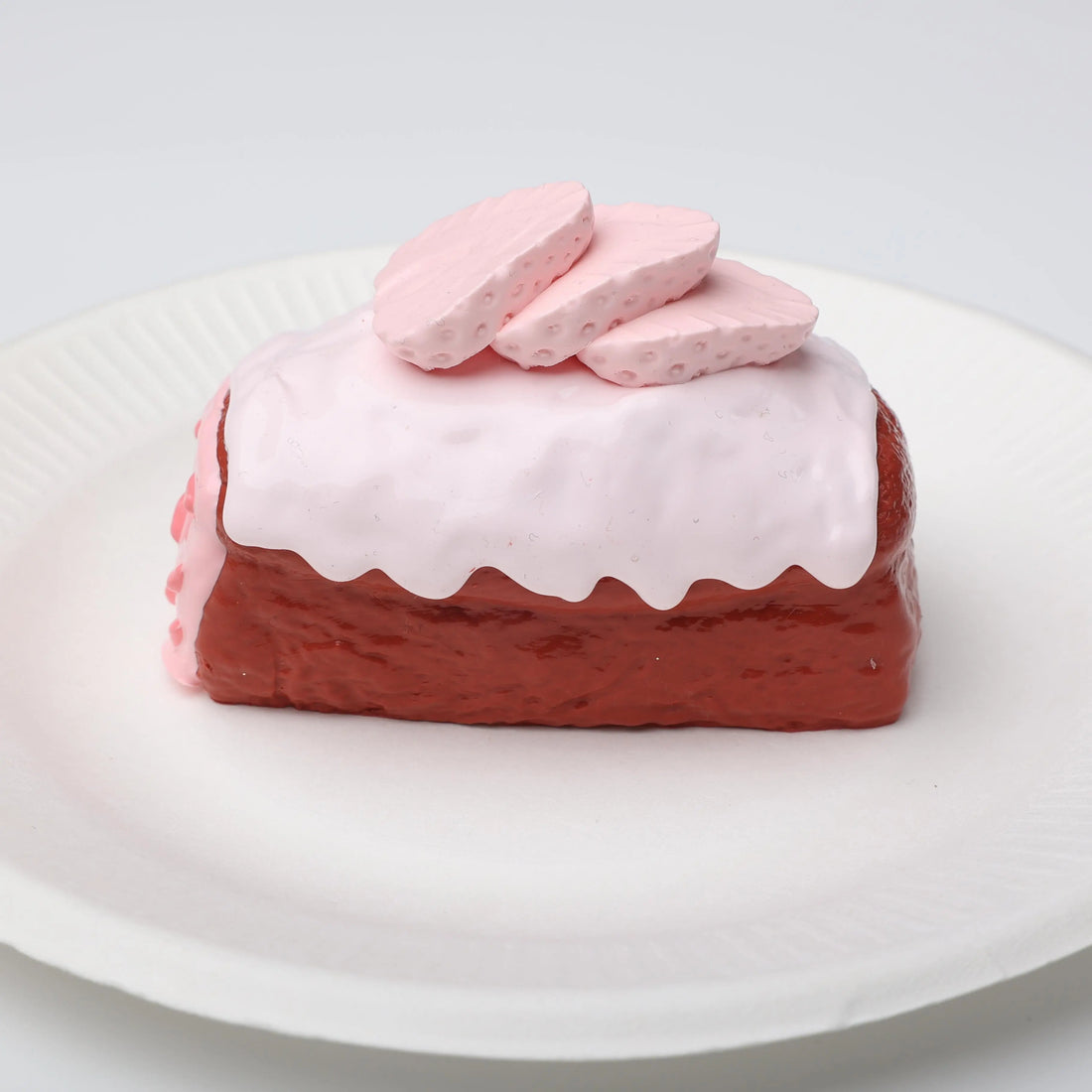 【CT164】Strawberry Pound Cake Squishy Toy