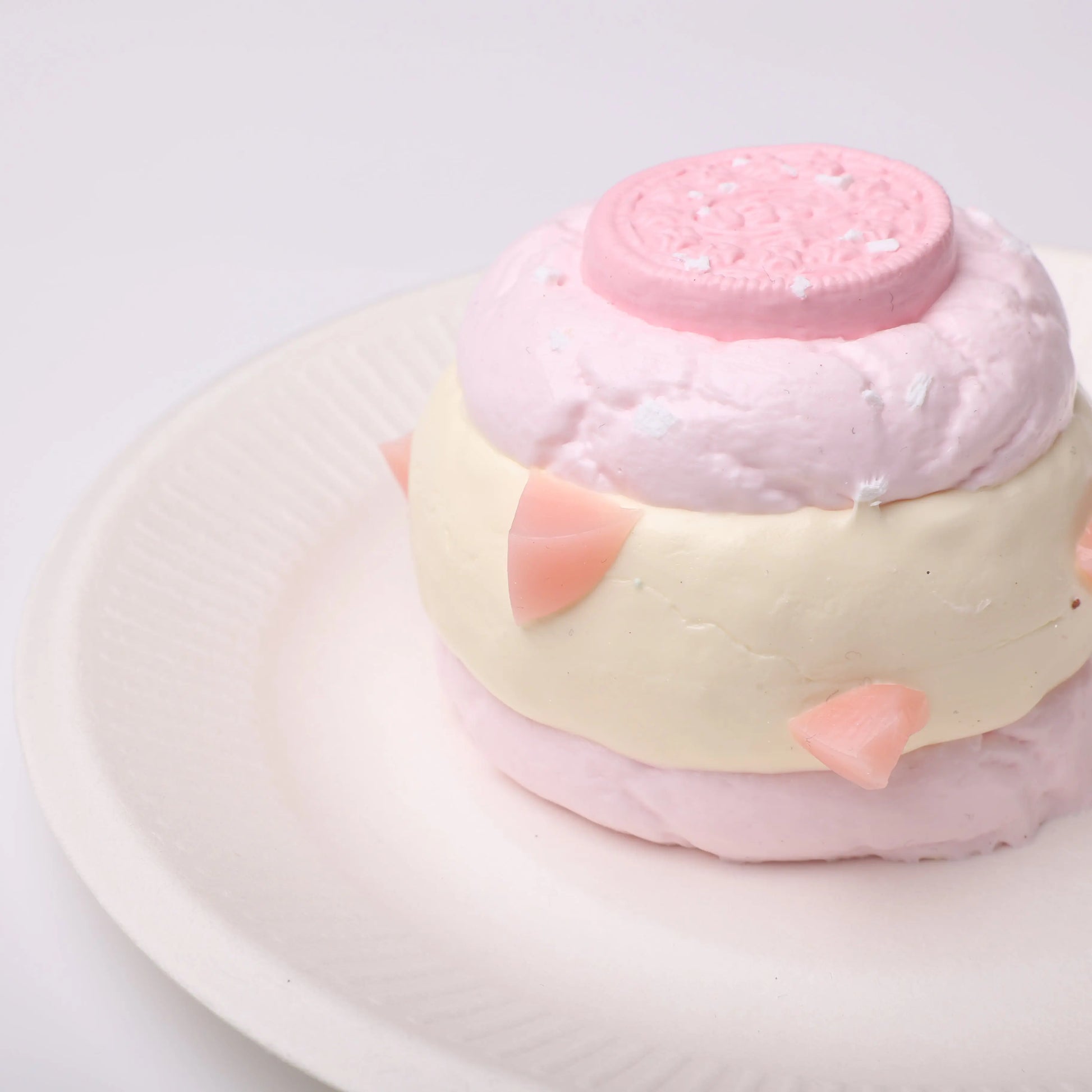 【CT202】Strawberry Cream Filled Cookies Squishy Toy CREAMY TREE
