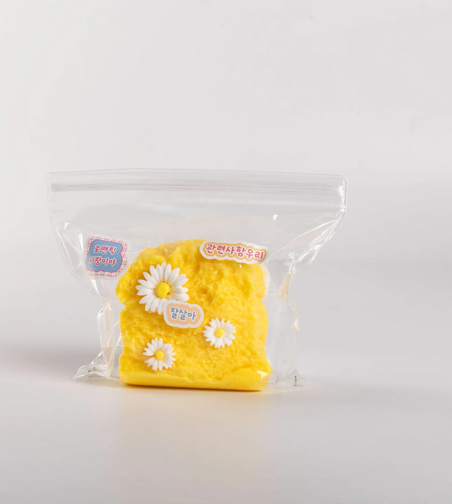Creamy Tree Daisy Toast Suqishy Toy