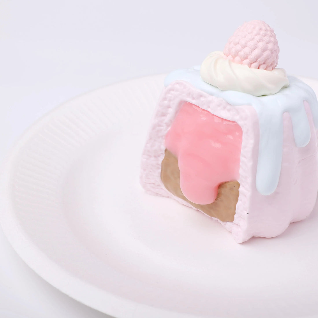 【CT232】‘Love Is Coming’ Strawberry Canelé Squishy Toy CREAMY TREE