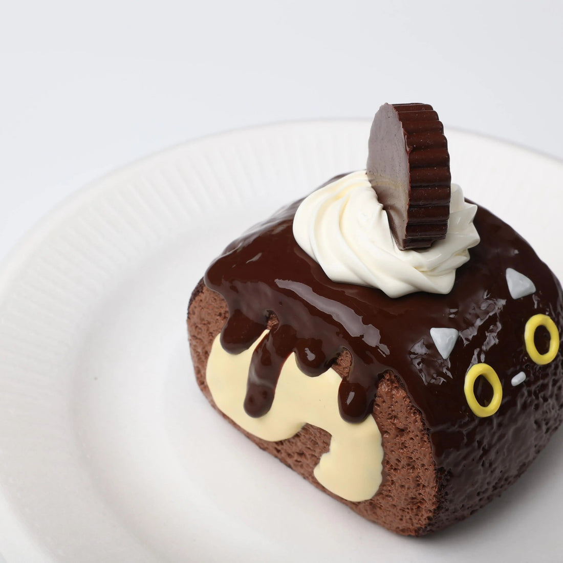 CREAMY TREE Black Cat Swiss Roll Squishy Toy