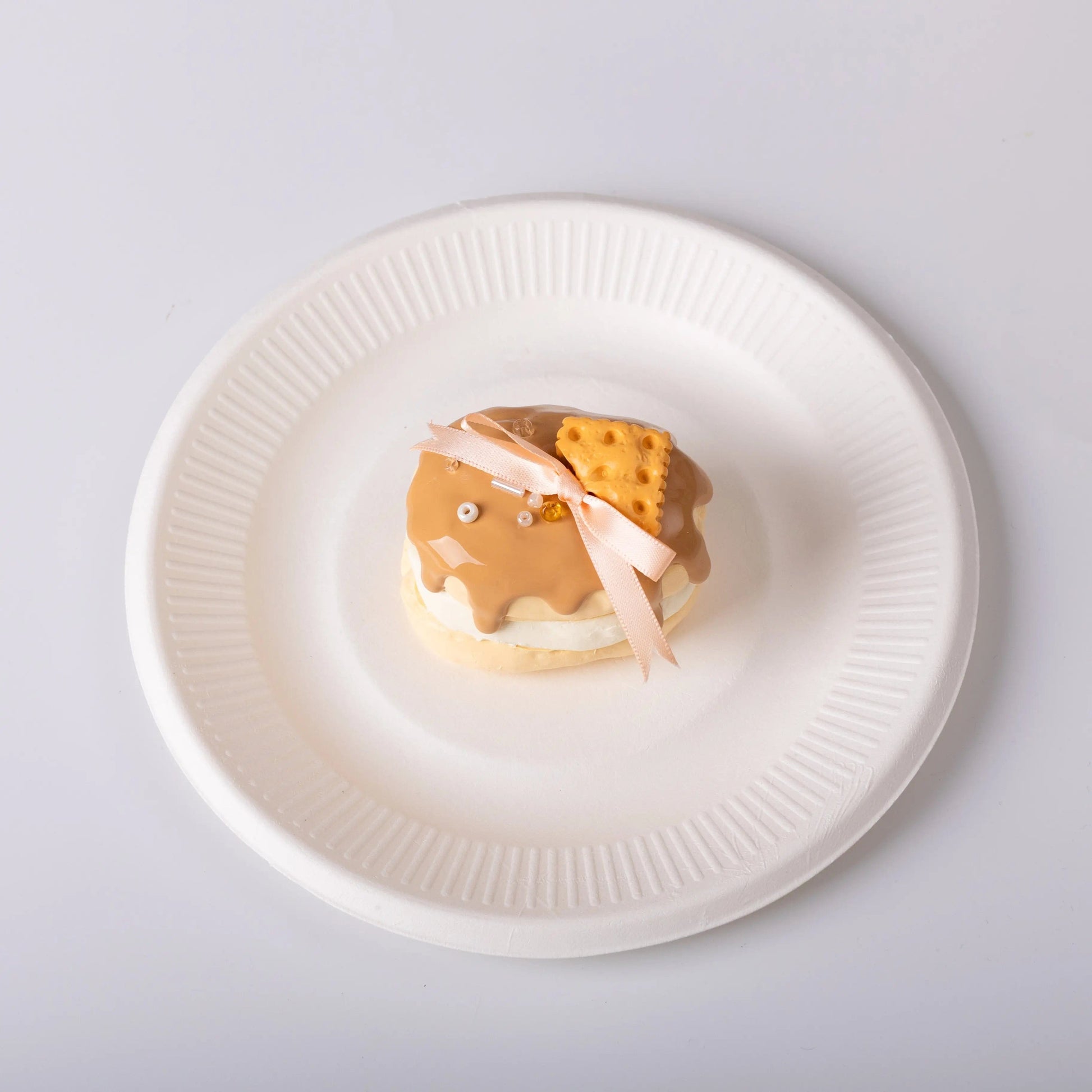 CREAMY TREE Caramel Sandwich Cookie Squishy Toy