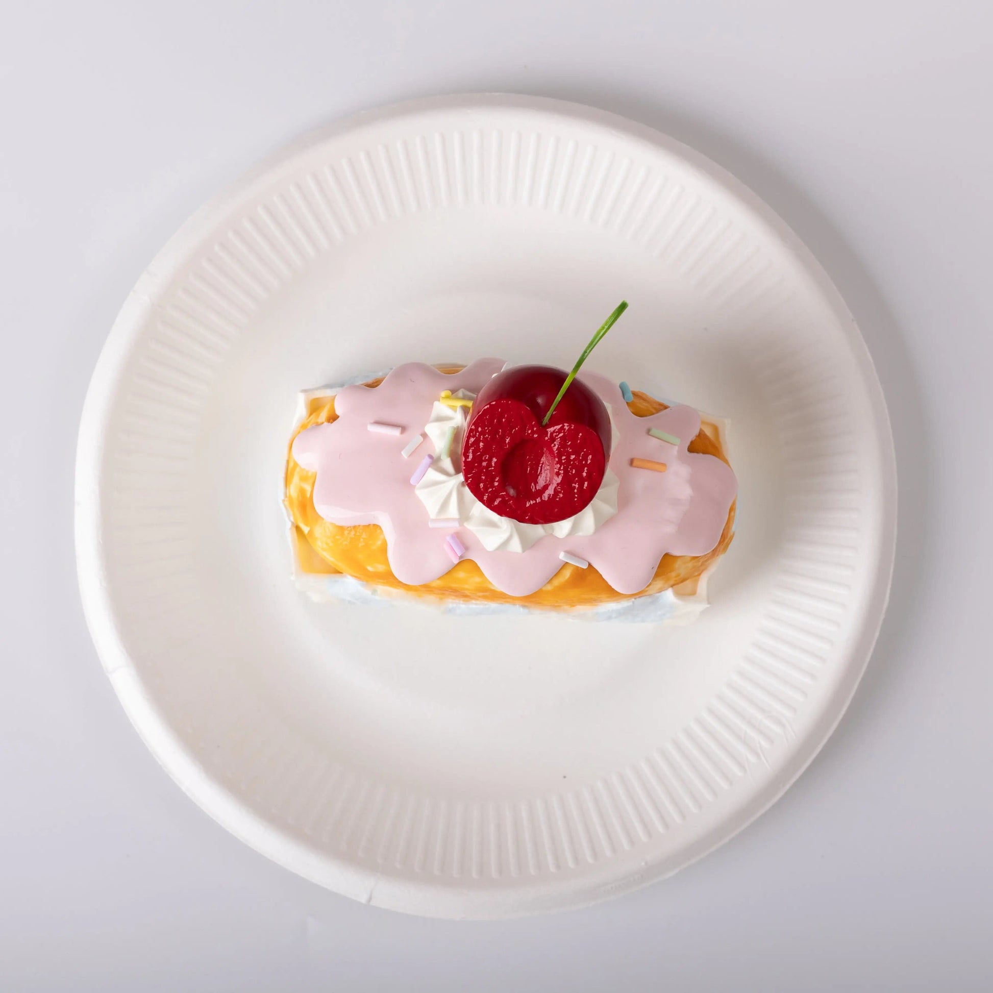 CREAMY TREE Cherry Bar Cake Squishy Toy