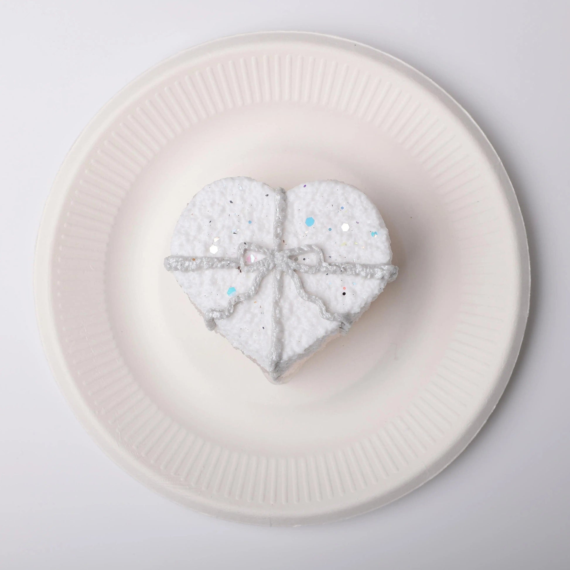 CREAMY TREE Heart-Shaped Gift Box Squishy Toy