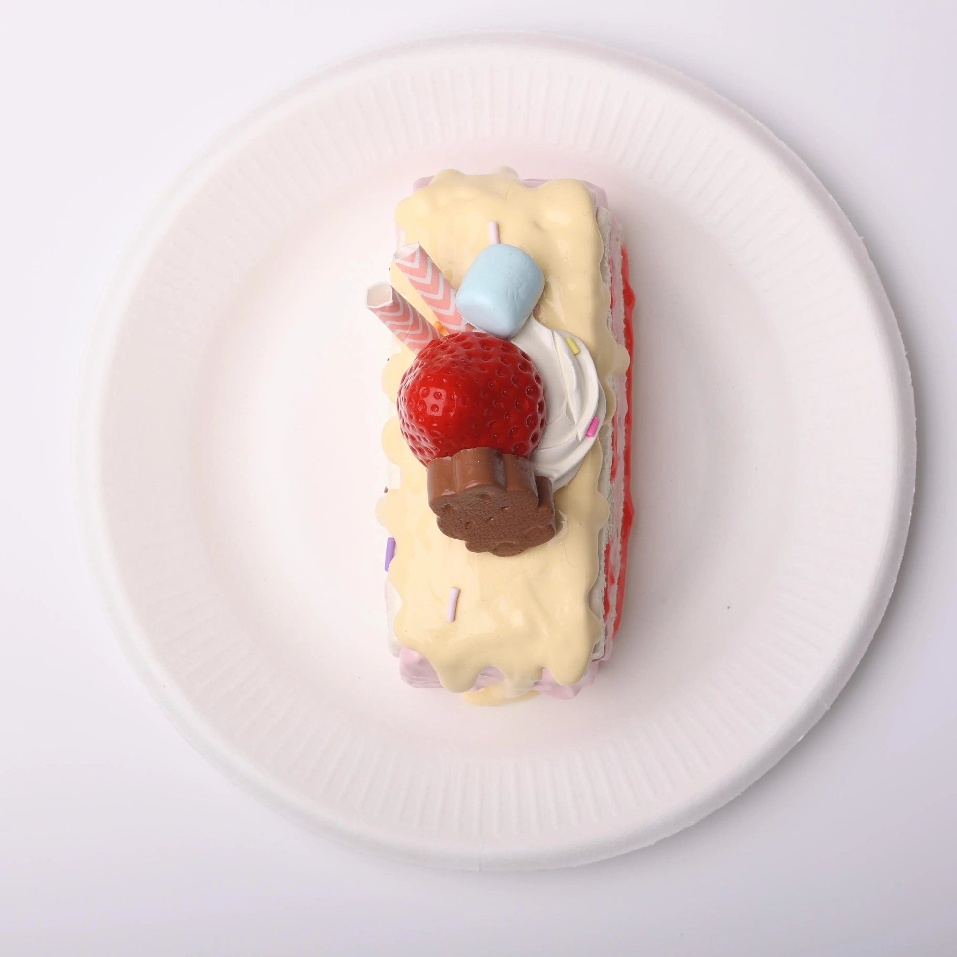 CREAMY TREE Strawberry Roll Cake Squishy Toy