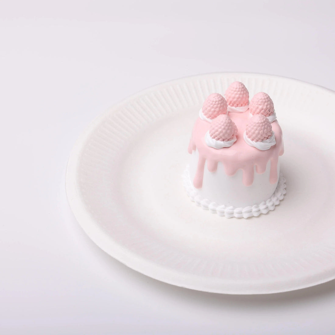 CREAMY TREE Strawberry Sauce Mini Cake Squishy Toy