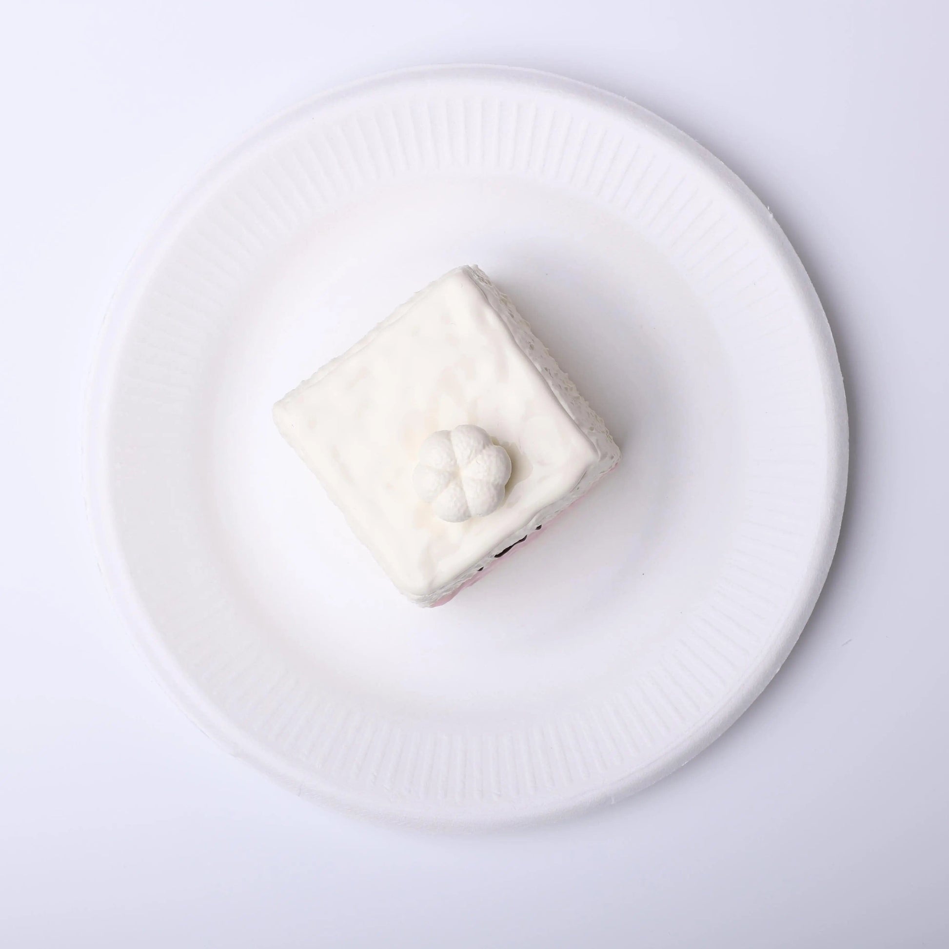 CREAMY TREE White Cube Sugar Chef Squishy Toy