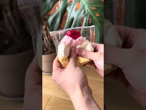 the texture of Creamy Tree Summer Fruit Tart Squishy Toy