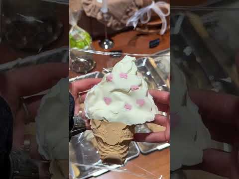 The texture of Creamy Tree Ice Cream Cone Squishy Toy