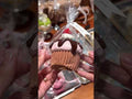 The texture of Creamy Tree P-Brown Cupcake Squishy Toy