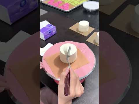 The producing of Creamy Tree Elodie Pink Strawberry Cake Squishy Toy